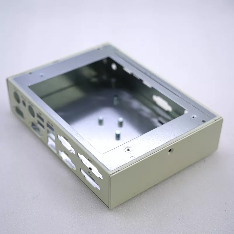 Palvelinkaappi peltiä