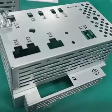 Kytkinkotelo peltiä